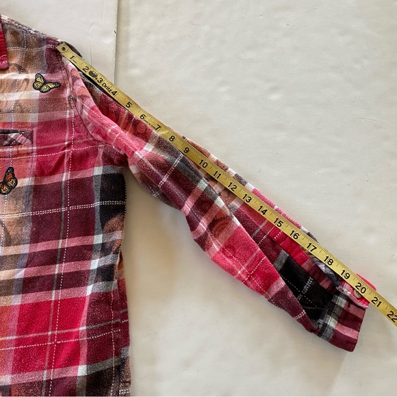 Reworked Stencil Bleached Plaid Flannel Button Down Shirt Womens Size Medium - Picture 13 of 16
